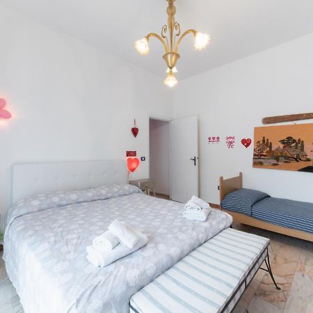 Flaminia Bright & Roomy Apartment Πέζαρο Εξωτερικό φωτογραφία
