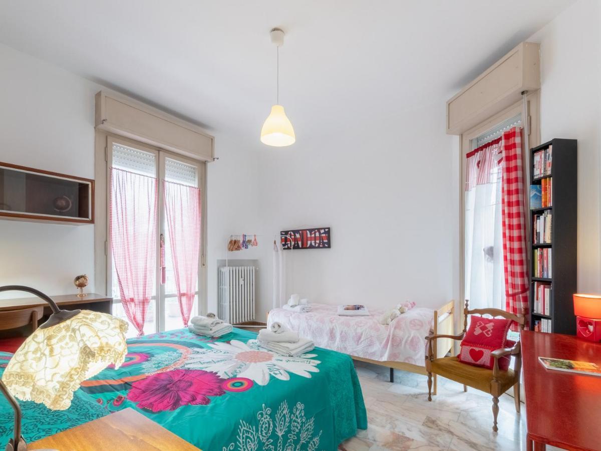 Flaminia Bright & Roomy Apartment Πέζαρο Εξωτερικό φωτογραφία