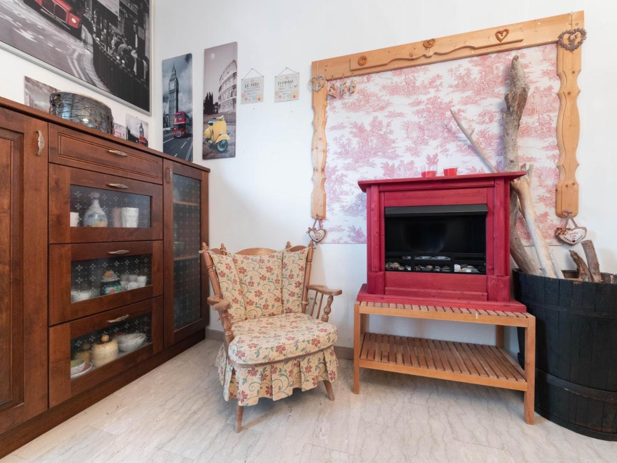 Flaminia Bright & Roomy Apartment Πέζαρο Εξωτερικό φωτογραφία