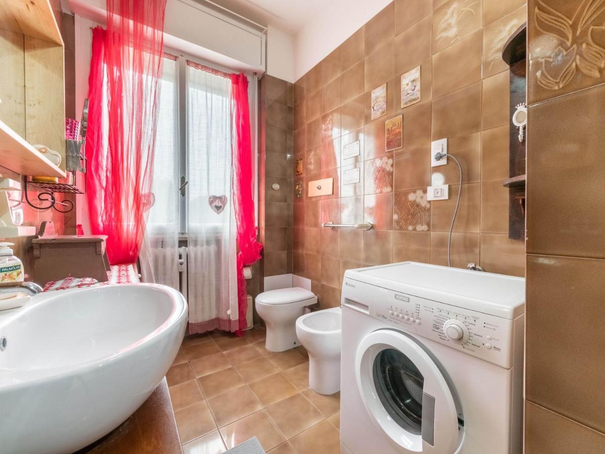 Flaminia Bright & Roomy Apartment Πέζαρο Εξωτερικό φωτογραφία
