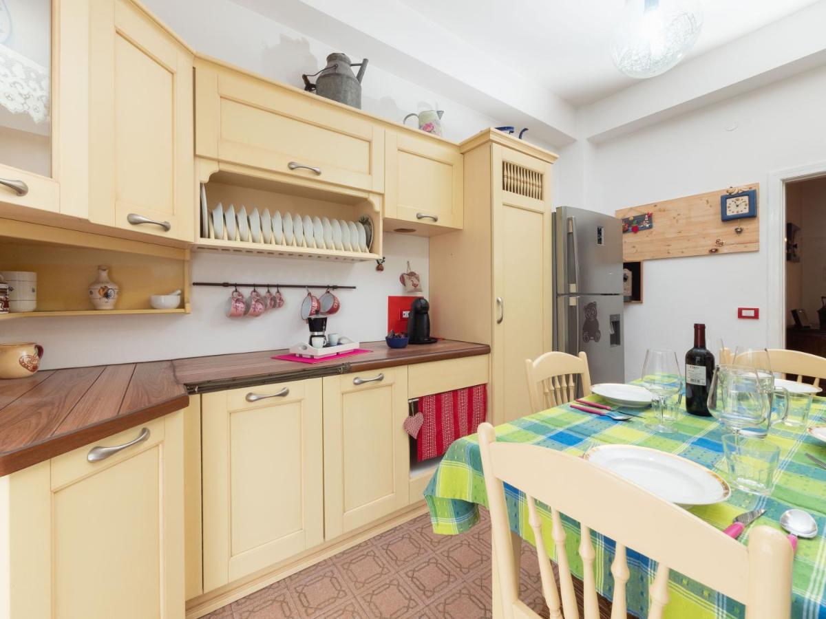 Flaminia Bright & Roomy Apartment Πέζαρο Εξωτερικό φωτογραφία